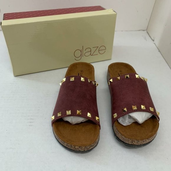 NEW Glaze Wine Kors Studded Sandal - Picture 2 of 3